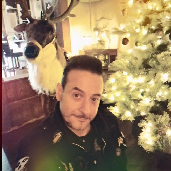 Thank you @maxwasaofficial & @cindycie for a killer Christmas, the food was amazing as ALWAYS!! Thank you and much love!! ... 
And yes... I got the lady reindeer's number 🤣
#christmas #christmas2023 #
