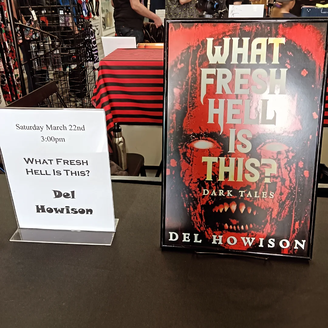 Had an amazing time at @darkdelhorror signing of What Fresh Hell Is This!!! 
Was SO great to catch up with so many amazing horror peeps!! Like my wonderful MY UNDEADLY co-star @its_michelle_tomlinson 