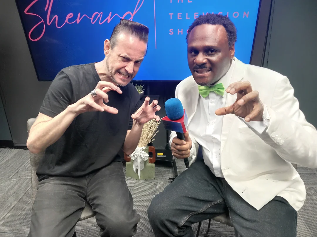 Some more fun pictures from doing The Sherard Show yesterday!! What a blast! 
Huge thank you to everyone at the show and to Joseph Williams too! #thesherardshow #davereda #elftwinfilms #horror #horror