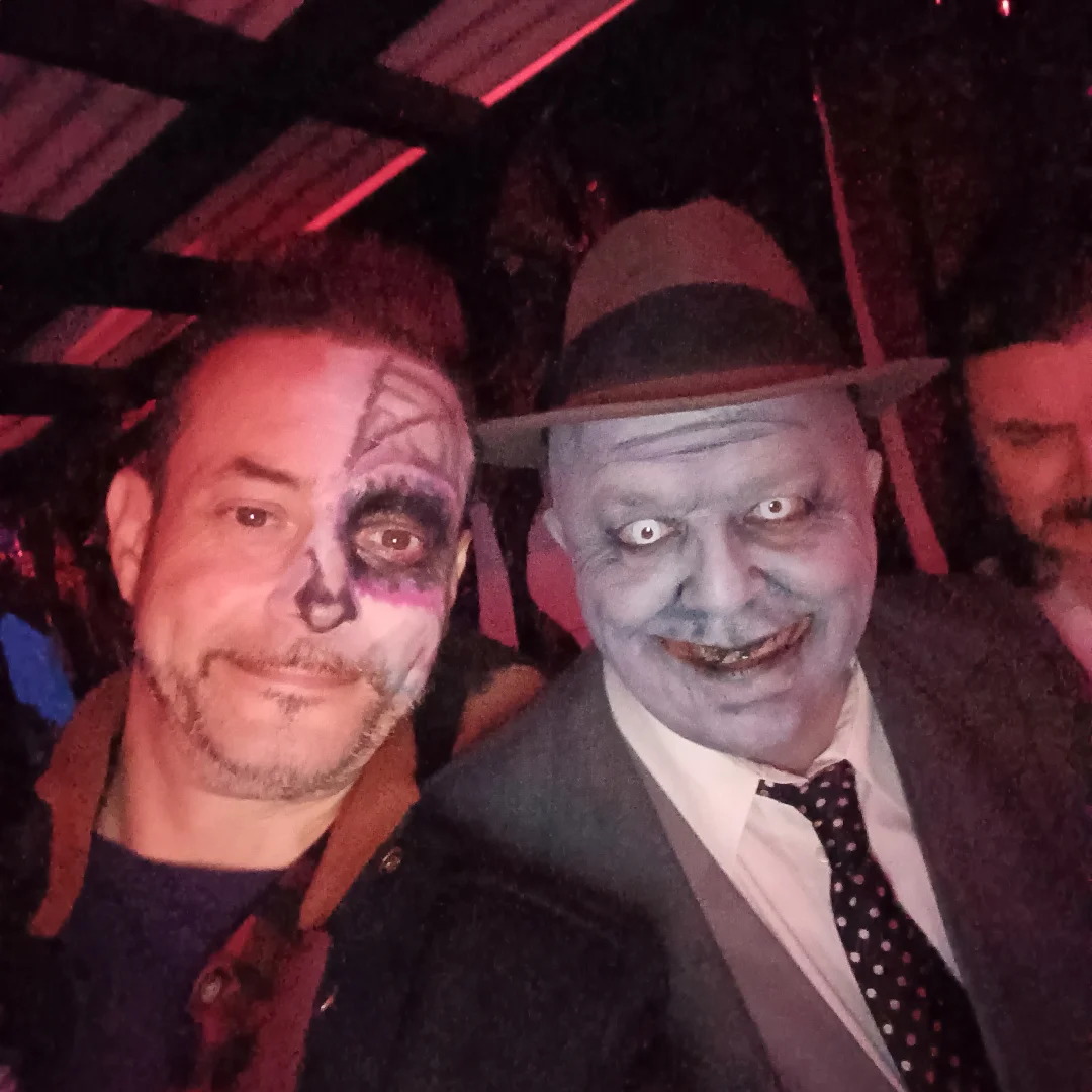 Thanks to @ackronomicon for hosting the killer HELL HOUSE party!!! It was a horribly great time!!! 
#hellhouse #halloween #halloween2025 #horror #hollywoodlife #party #fun #goodtimes #funstuff #hallow