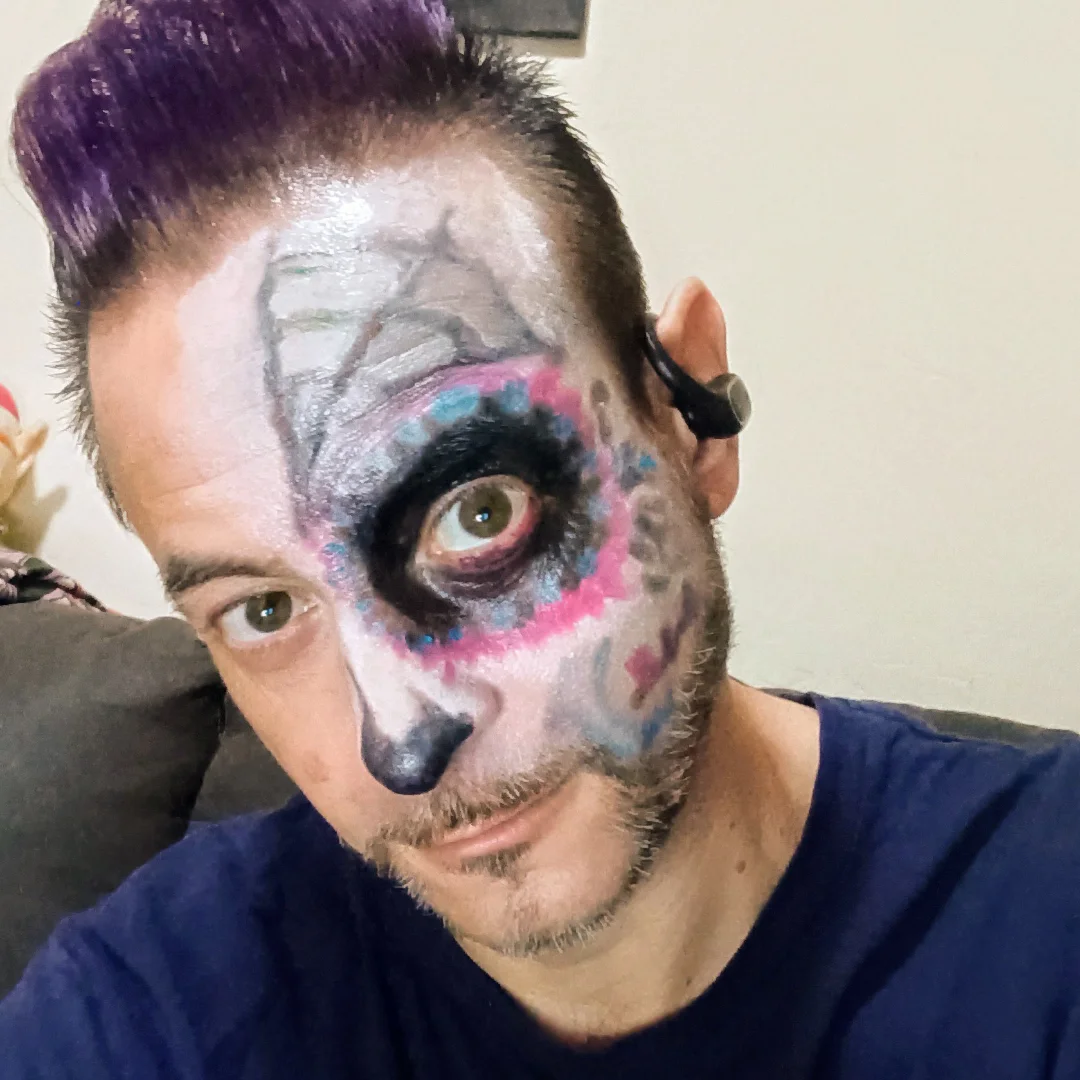 Thanks to @ackronomicon for hosting the killer HELL HOUSE party!!! It was a horribly great time!!! 
#hellhouse #halloween #halloween2025 #horror #hollywoodlife #party #fun #goodtimes #funstuff #hallow