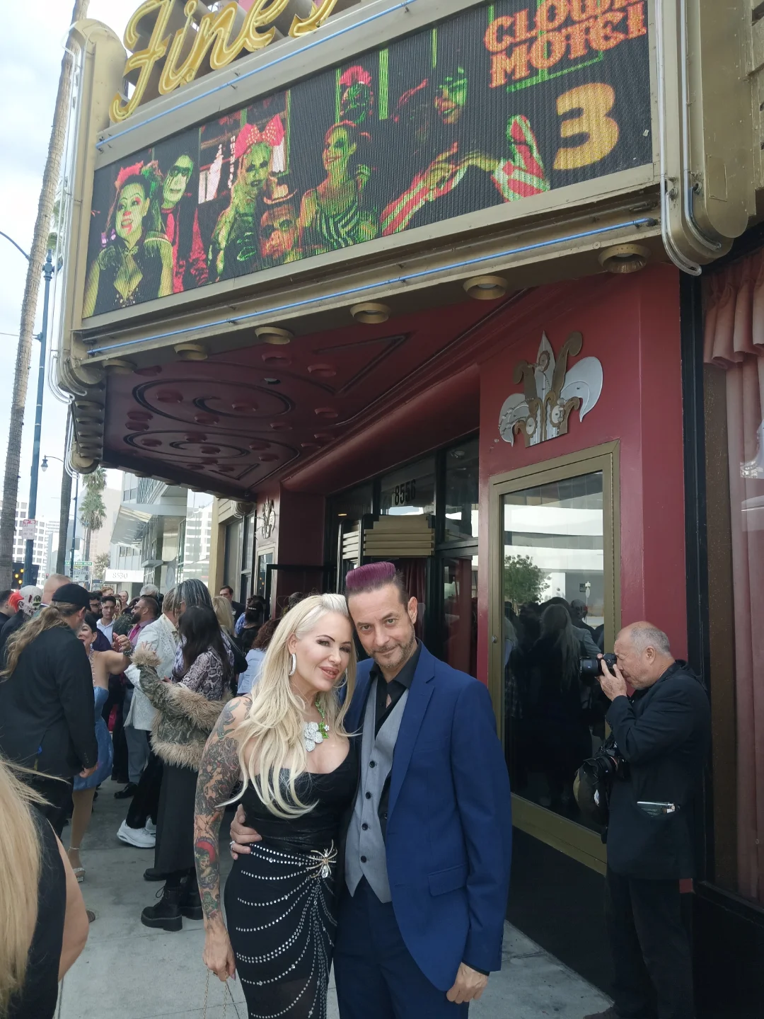 Huge thanks to my friend @josi_kat for inviting me to the premier of CLOWN MOTEL: 3 WAYS TO HELL!! 
It was a clownishly good time!!! Congrats to the cast and crew!!! 
#clownmotel #clownmotel3waystohel