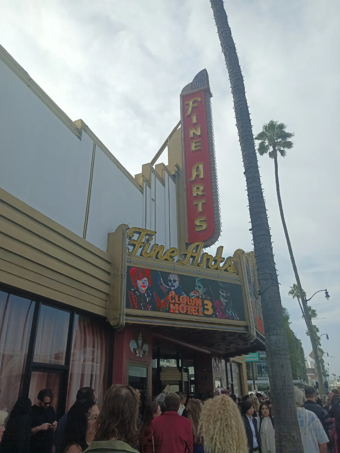 Huge thanks to my friend @josi_kat for inviting me to the premier of CLOWN MOTEL: 3 WAYS TO HELL!! 
It was a clownishly good time!!! Congrats to the cast and crew!!! 
#clownmotel #clownmotel3waystohel