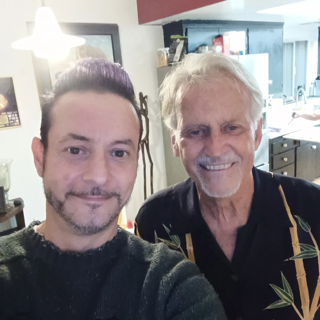 Thanksgiving dinner ROCKED at Max Wasa's Casa! The turkey hit her quick, and I got to hang out with an actor from the movie... ZOLTAN! DRACULA'S DOG haha! Killer! 
# thanksgiving #maxwasa #Elftwinfilm